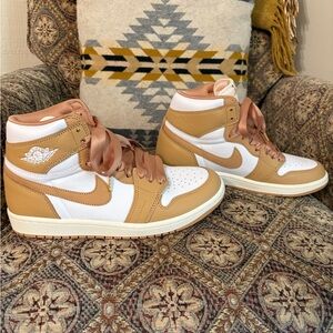 Nike Women's Tan and White Sneakers